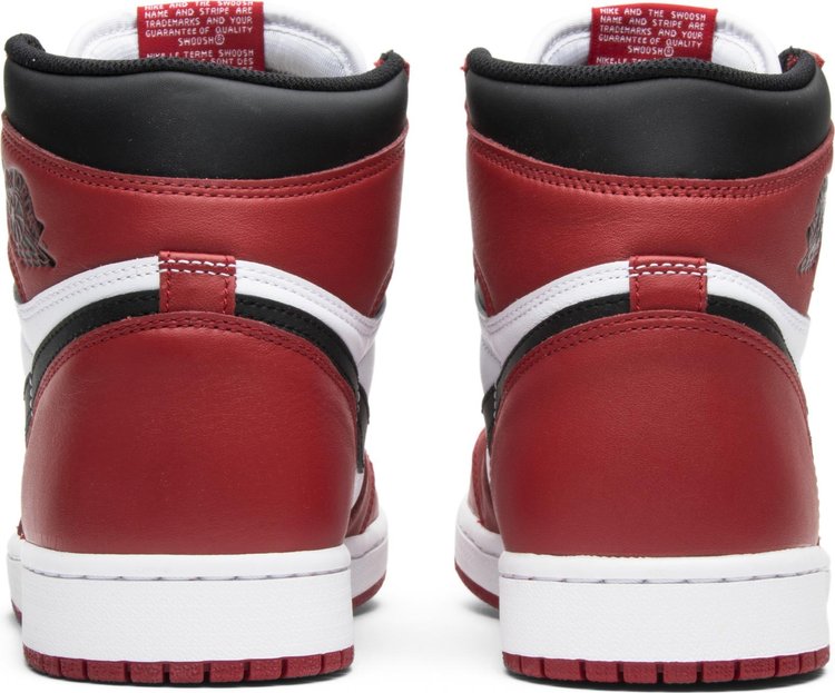 Nike Air Jordan 1 Retro High OG 'Chicago' 2015