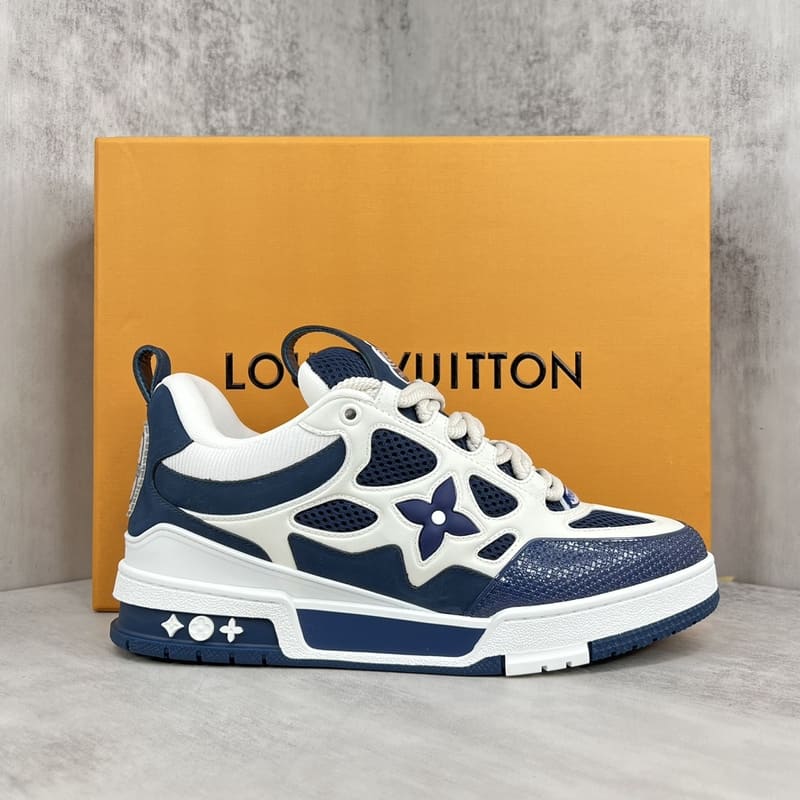 Louis Vuitton (COMPRE 1 PAR, E LEVA 2🩵) LV Skate Sneaker Marine White